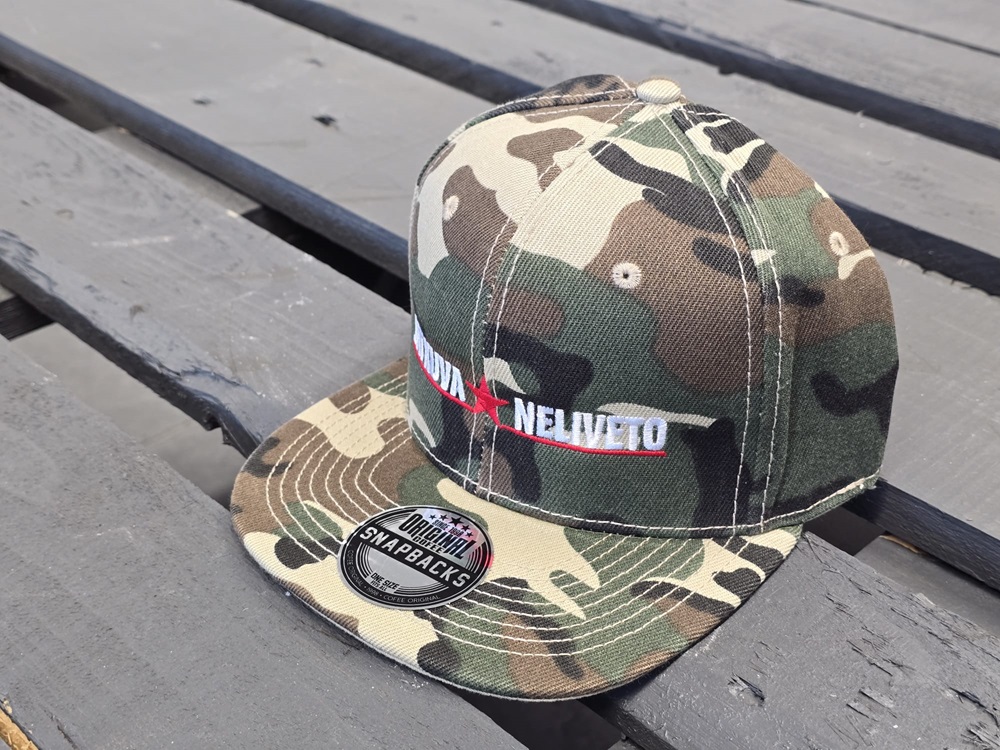 Jatkuva Neliveto Pine Forest Camo snapback cap - mäntymetsämaastokuvioitu lippalakki